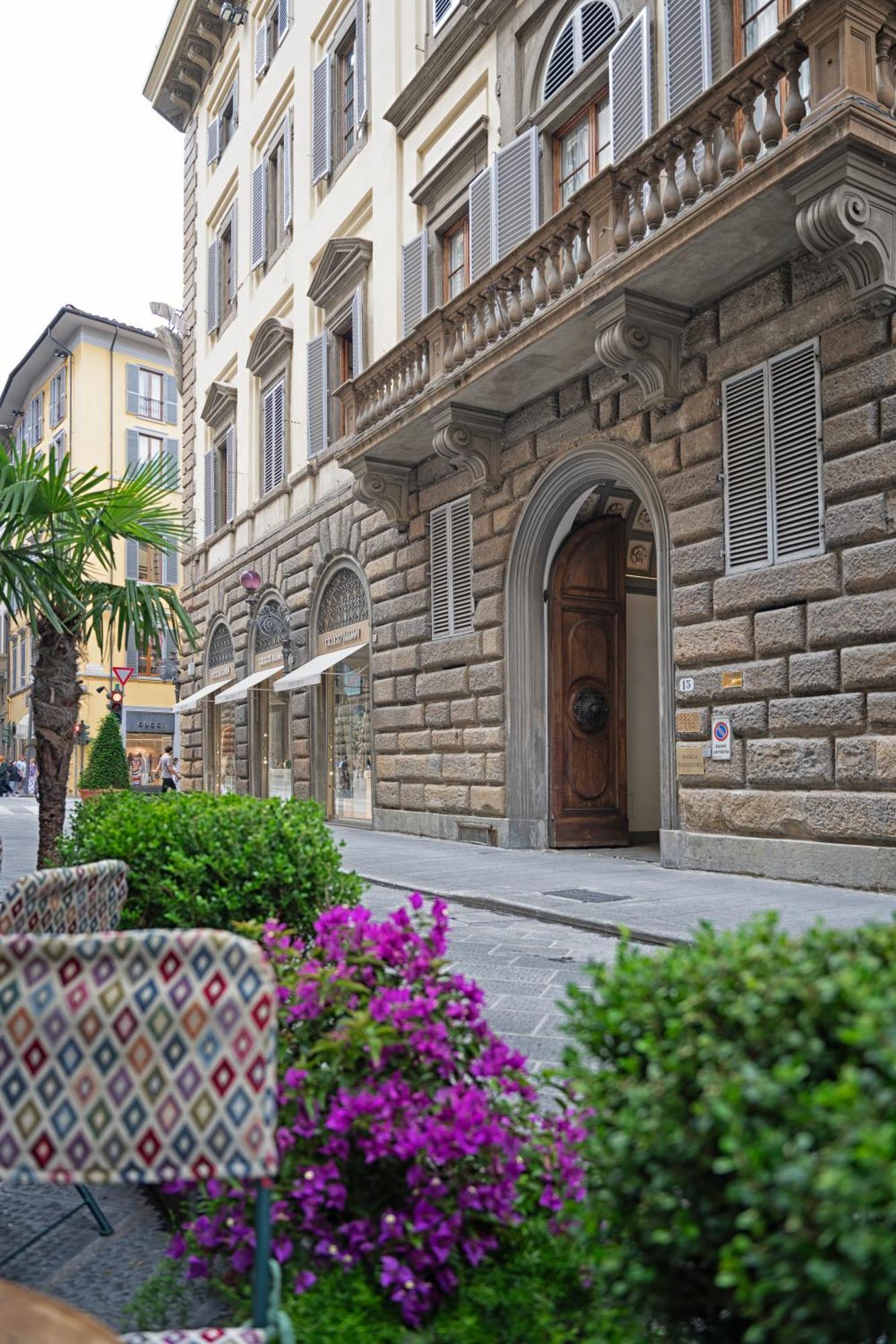 Tornabuoni Living Apartment Флоренция Екстериор снимка