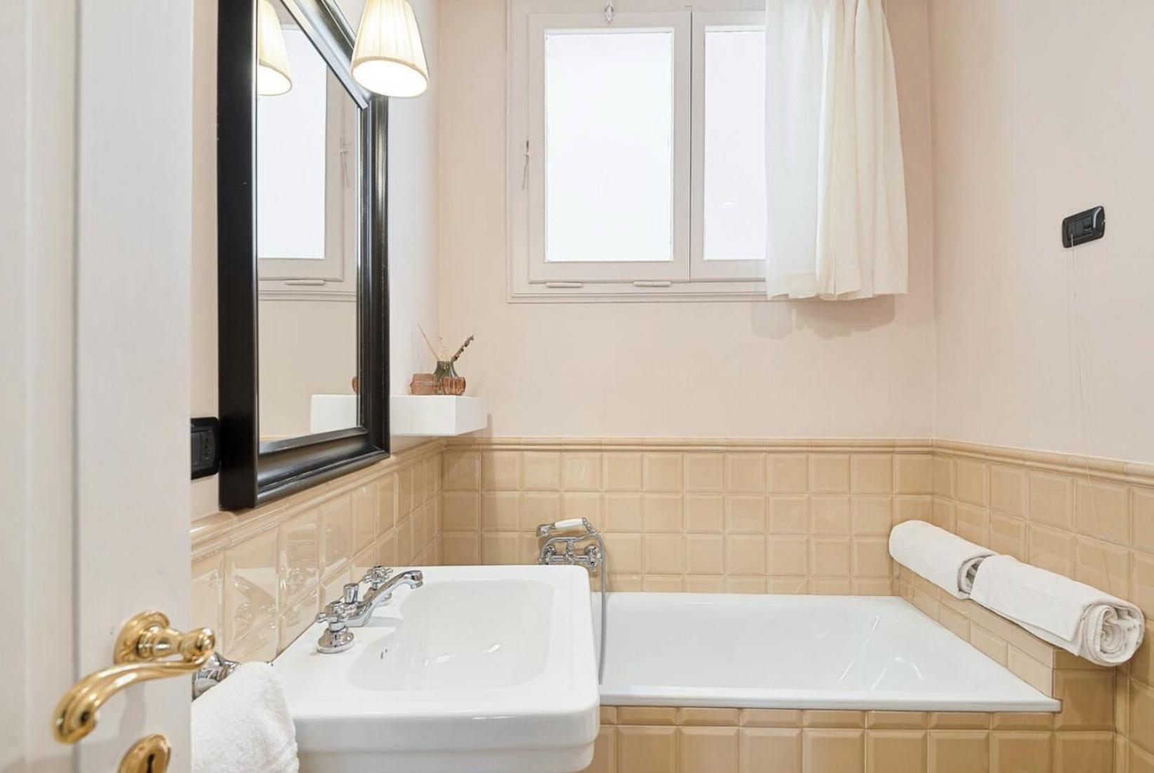 Tornabuoni Living Apartment Флоренция Екстериор снимка