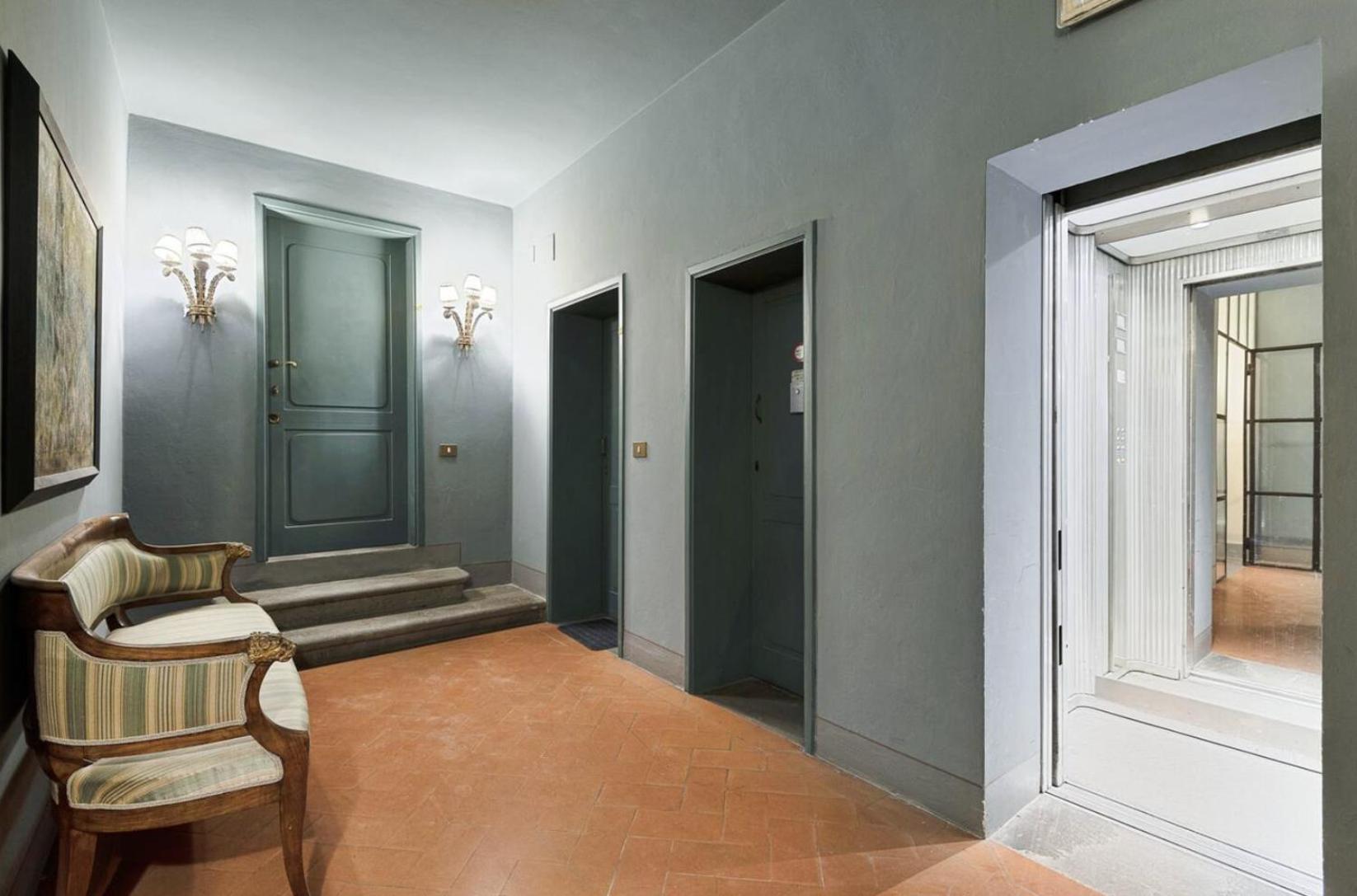 Tornabuoni Living Apartment Флоренция Екстериор снимка