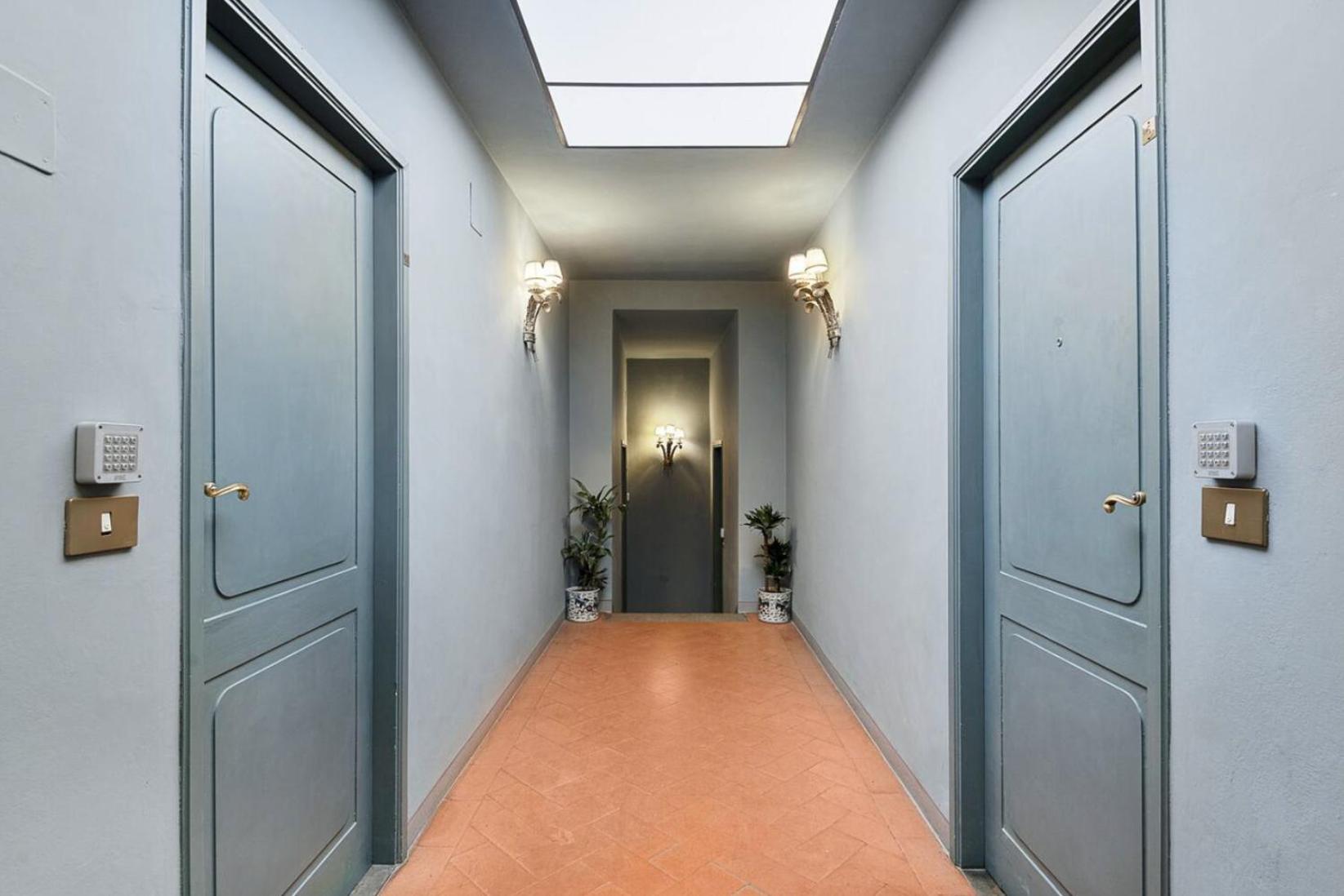 Tornabuoni Living Apartment Флоренция Екстериор снимка